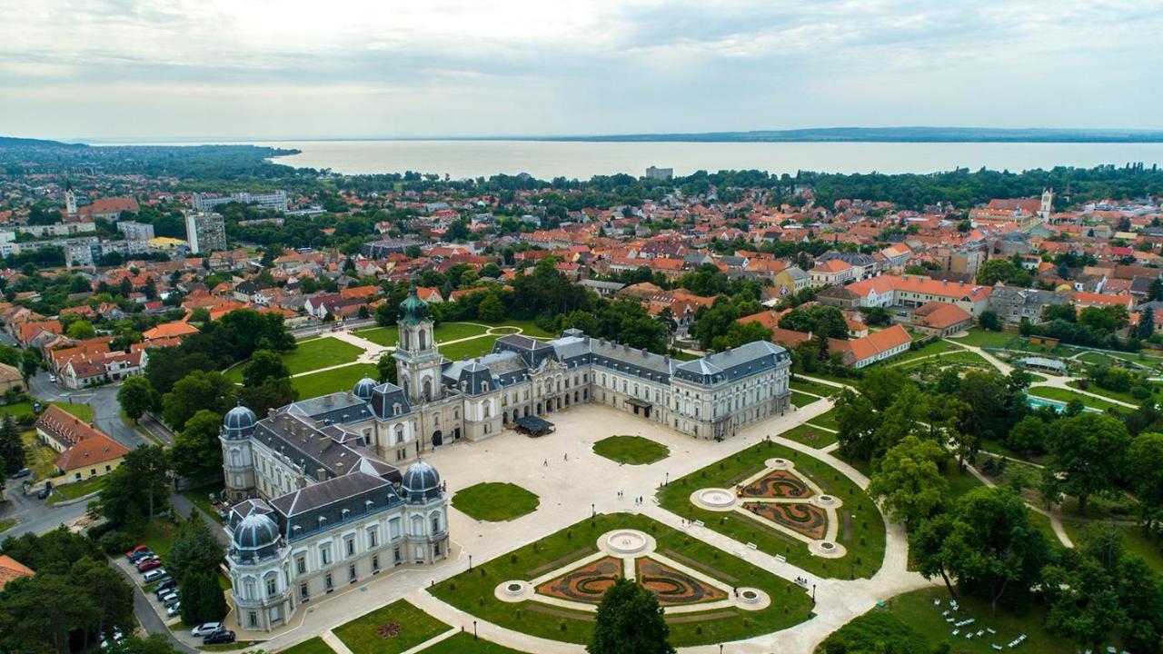 Zámor Holiday House Keszthely Exterior foto